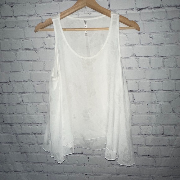 Willow & Clay Blouse - Picture 3 of 8